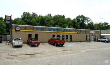 10009-10011 Maccorkle Ave, Charleston, WV for rent Building Photo- Image 1 of 18