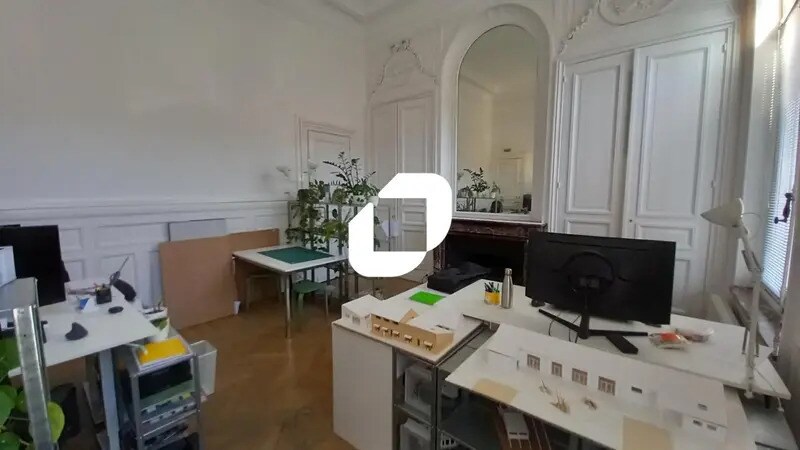 Location Bureaux 47 m² - Photo 1
