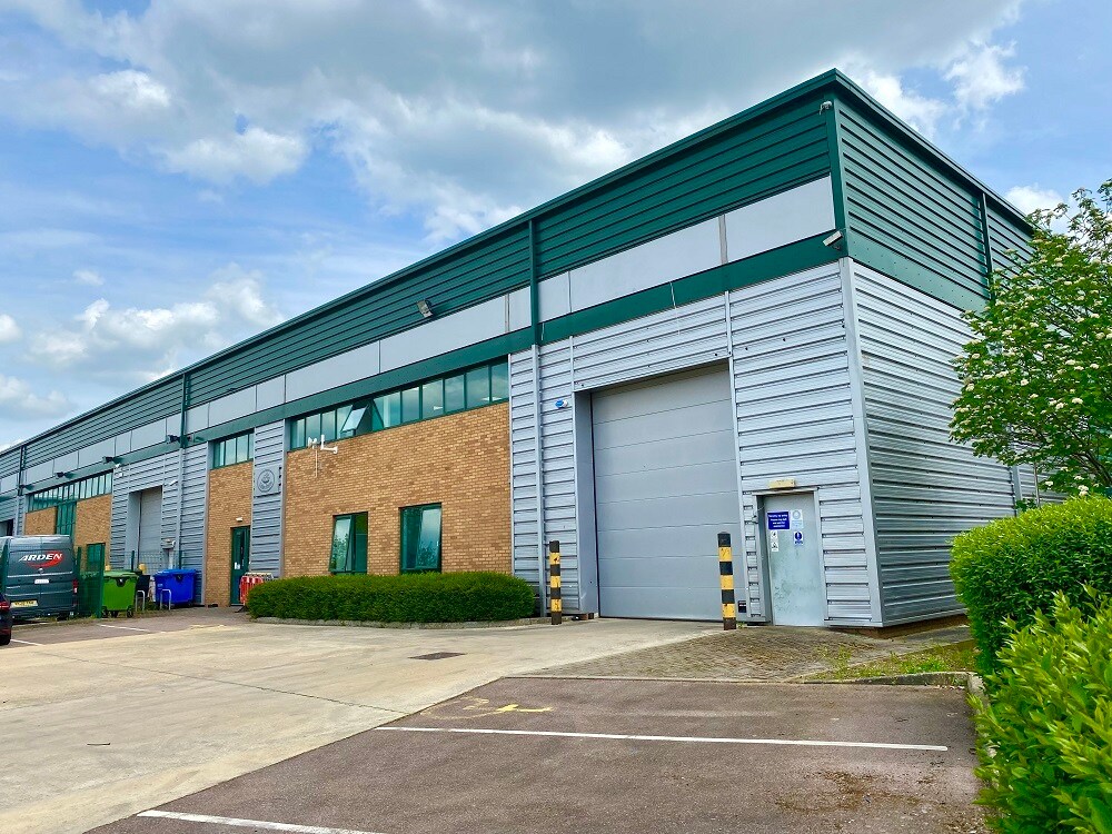 Thorpe Way Way, Banbury for sale Primary Photo- Image 1 of 1