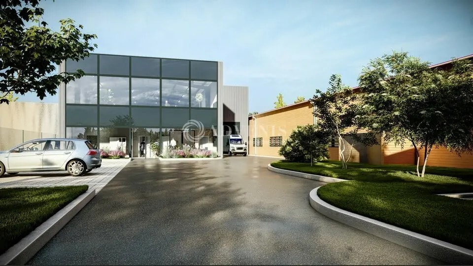 Vente Local d'activités 800 m² - Photo 1