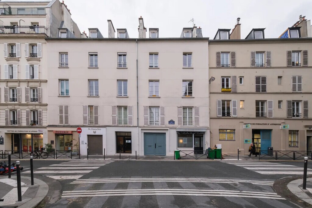 Location Bureaux 490 m² - Photo 1