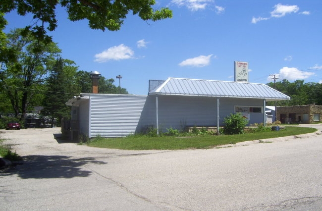 3236 S Riverside Dr, Beloit, WI for sale - Building Photo - Image 1 of 1