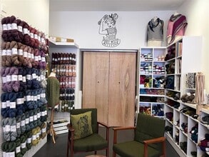 127 Stoke Newington High St, London to rent Interior Photo- Image 1 of 5