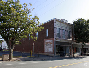 711 W Main St, Charlottesville, VA for sale Primary Photo- Image 1 of 1