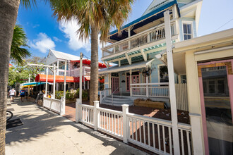 221 Duval St, Key West, FL for rent Building Photo- Image 1 of 15