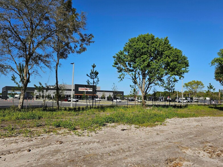 2650 Peters Rd, Fort Pierce, FL for sale - Building Photo - Image 3 of 5