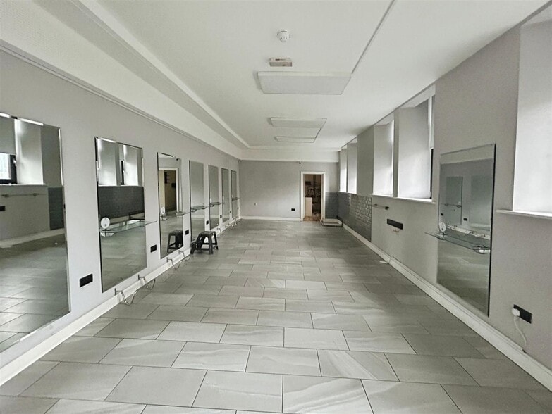 97 High St, Herne Bay to rent - Interior Photo - Image 3 of 11