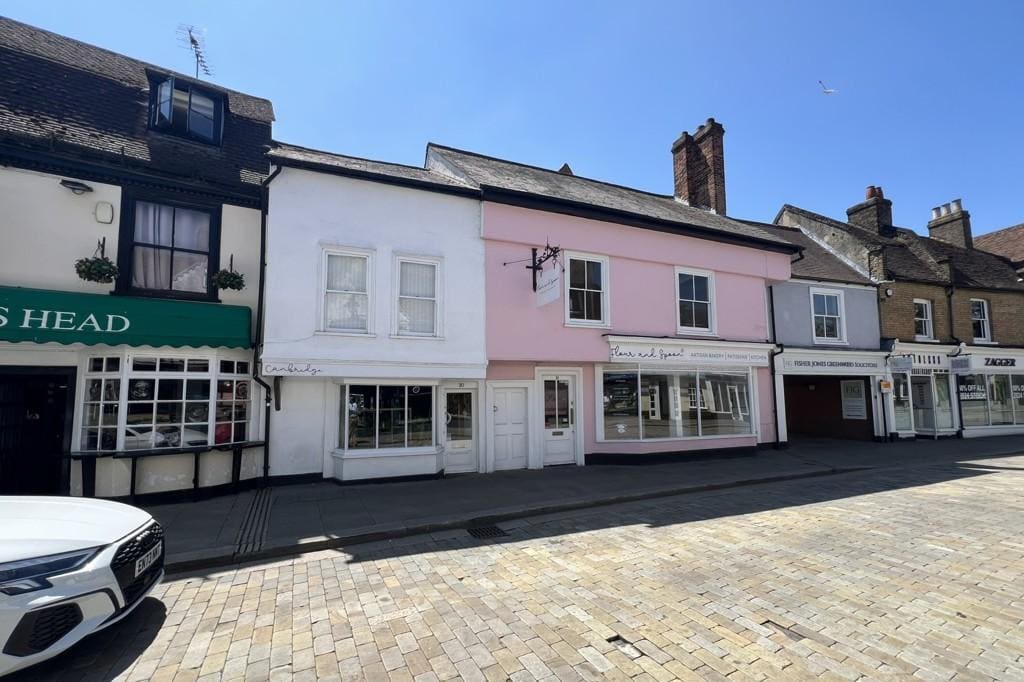 18-20 Baddow Rd, Chelmsford to rent Building Photo- Image 1 of 3