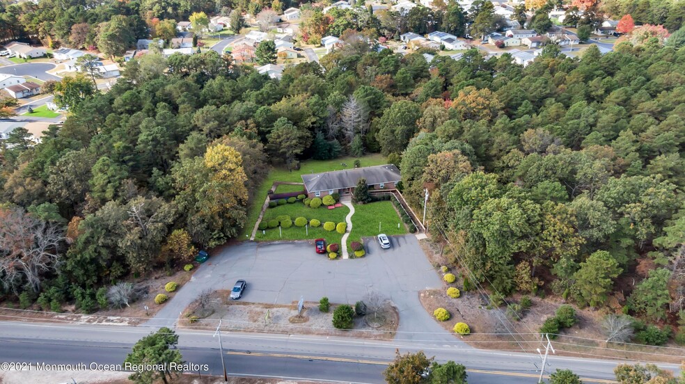 2101 Lake Rd, Manchester, NJ for sale - Primary Photo - Image 1 of 50