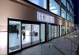 33 Kings Rd, Reading to rent Building Photo- Image 2 of 4