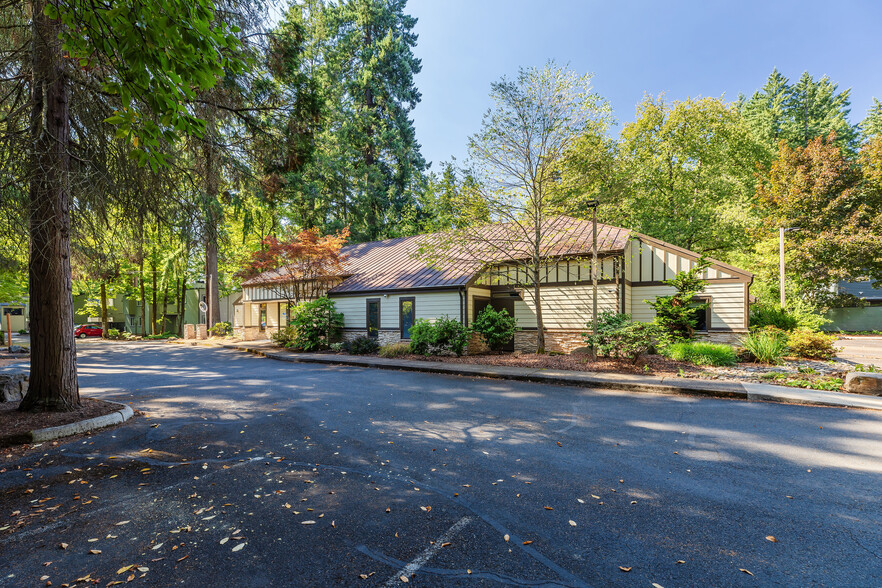 4309 SW Oakridge Rd, Lake Oswego, OR for sale - Building Photo - Image 3 of 25