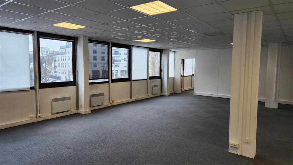 Office in Bourg-la-Reine to rent - Interior Photo - Image 2 of 5