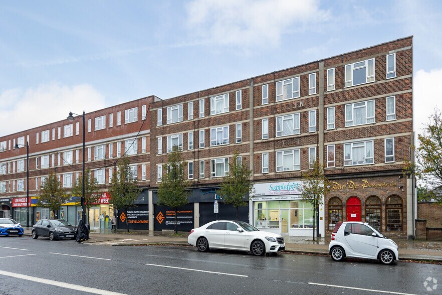 78-84 London Rd, Enfield for sale - Primary Photo - Image 1 of 1