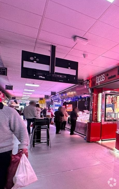 Retail in Madrid, Madrid to rent Interior Photo- Image 1 of 2