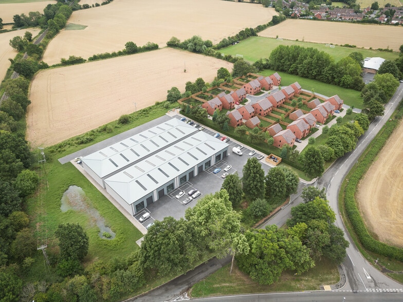 Snitterfield Rd Development Opportunity portfolio of 3 properties for sale on LoopNet.co.uk - Building Photo - Image 1 of 4