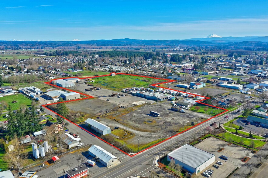 525 W Main St, Molalla, OR for rent - Aerial - Image 1 of 5