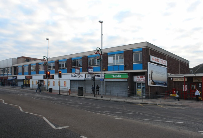 More details for 1-35 Albion St, Castleford - Retail to Rent