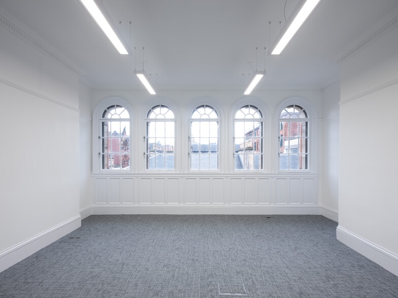 2-10 Gordon St, Glasgow to rent - Building Photo - Image 3 of 4