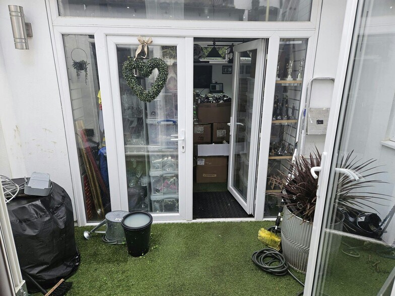 32 Manor Park Rd, Birmingham for sale - Building Photo - Image 3 of 4