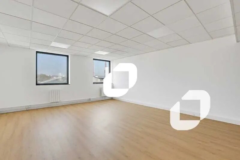 51-55 Rue Hoche, Ivry-sur-Seine to rent Interior Photo- Image 1 of 2