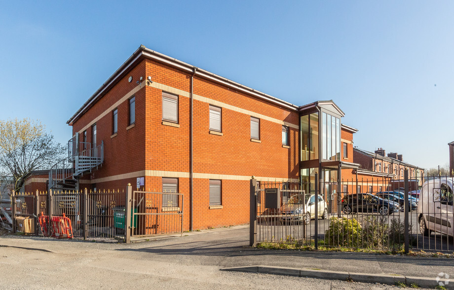 146 Audenshaw Rd, Audenshaw for sale - Primary Photo - Image 1 of 1