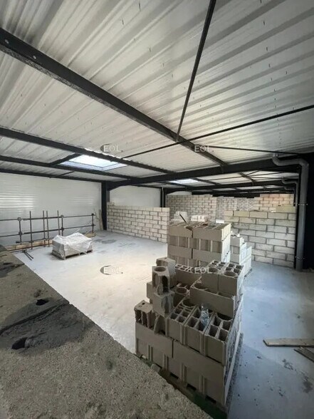 Light Industrial in Épinay-sur-Seine to rent - Construction Photo - Image 3 of 5