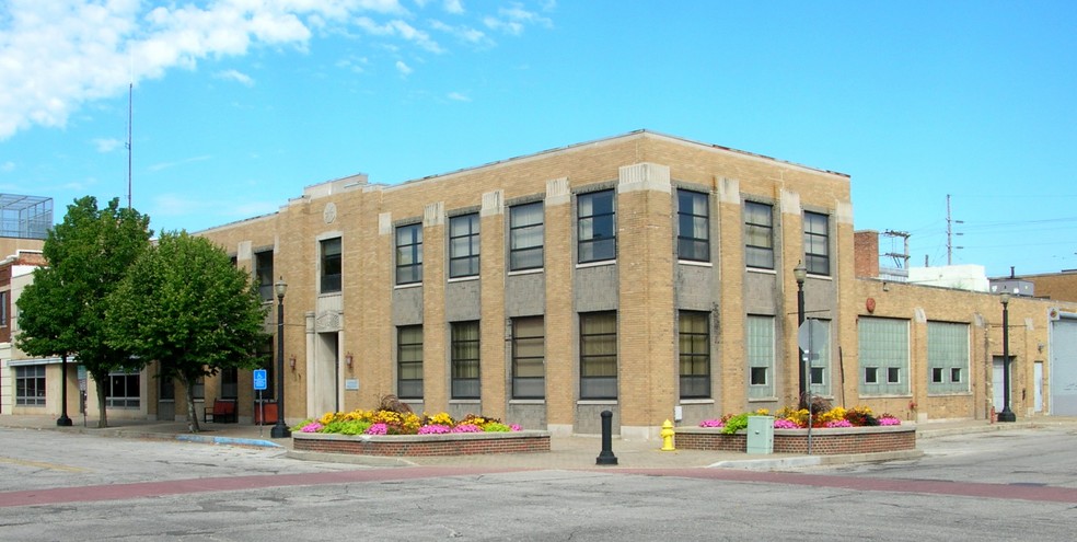 701-715 State St, La Porte, IN for sale - Building Photo - Image 1 of 1