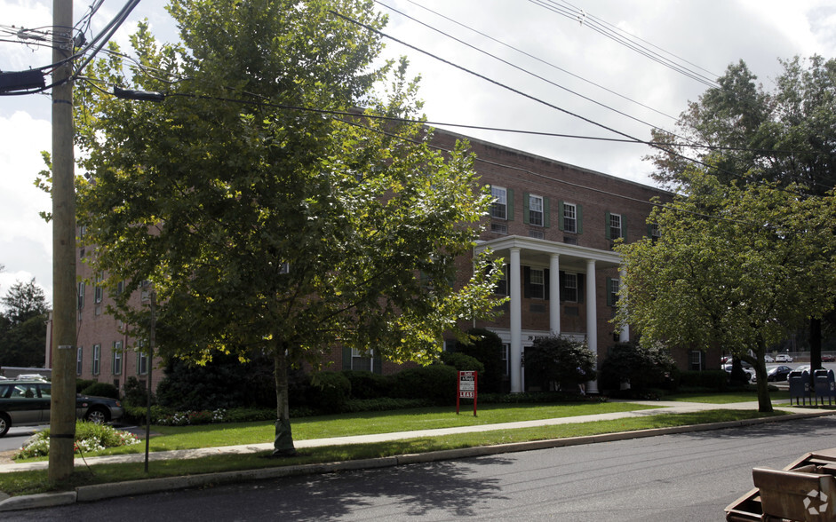 76 Euclid Ave, Haddonfield, NJ for rent - Building Photo - Image 3 of 14