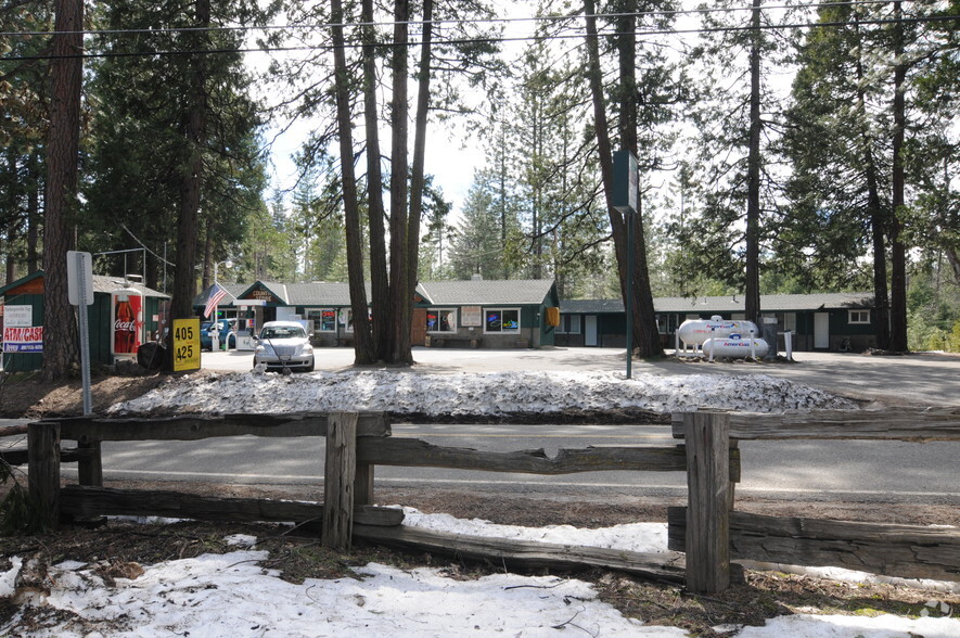 4782 Sly Park Rd, Pollock Pines, CA for sale - Primary Photo - Image 1 of 1