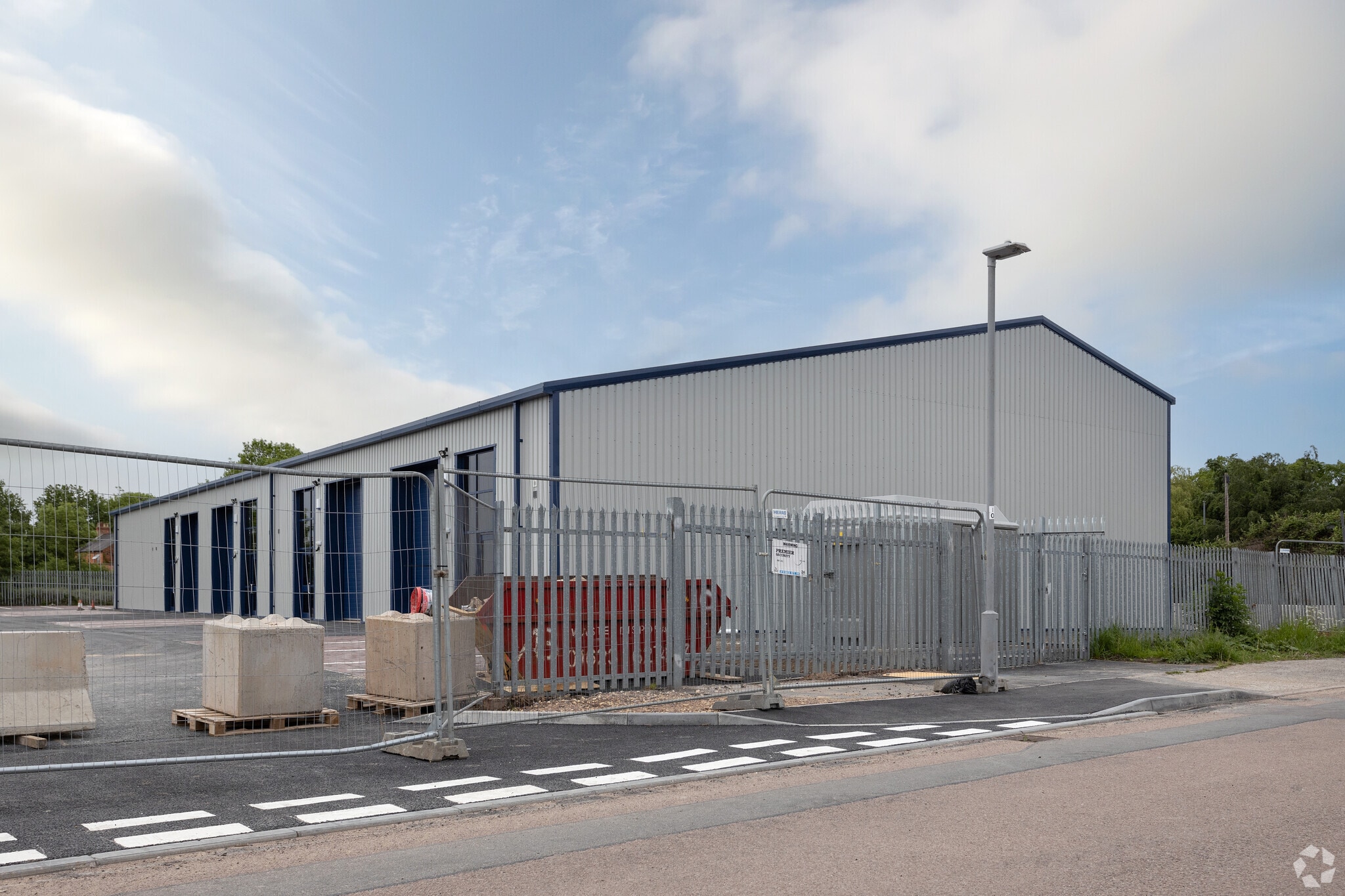 Crew Ln, Southwell to rent Building Photo- Image 1 of 4