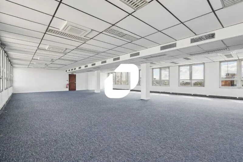 Office in Montreuil to rent - Interior Photo - Image 2 of 9