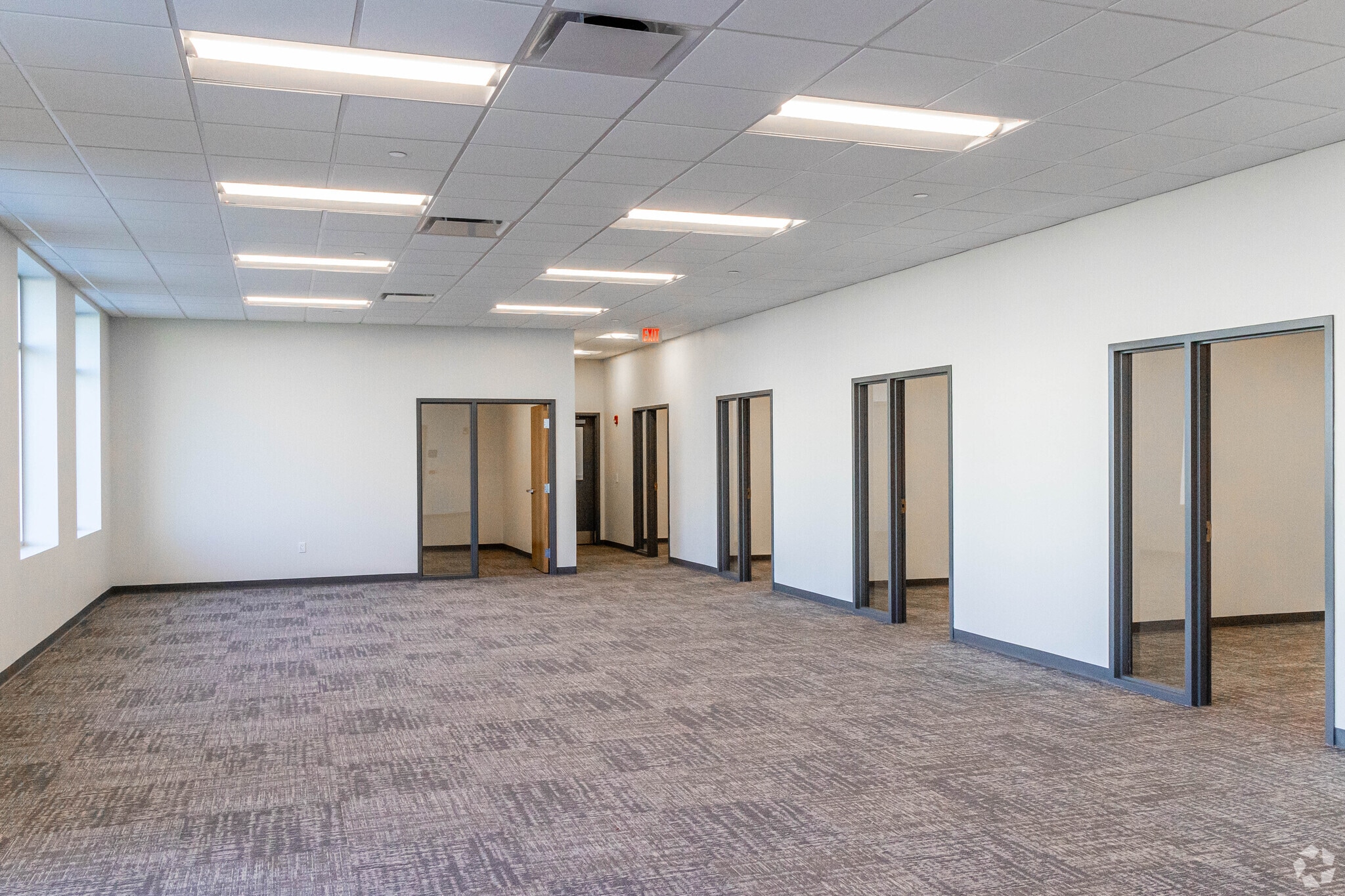 925 Newark Ave, Elizabeth, NJ to rent Interior Photo- Image 1 of 8