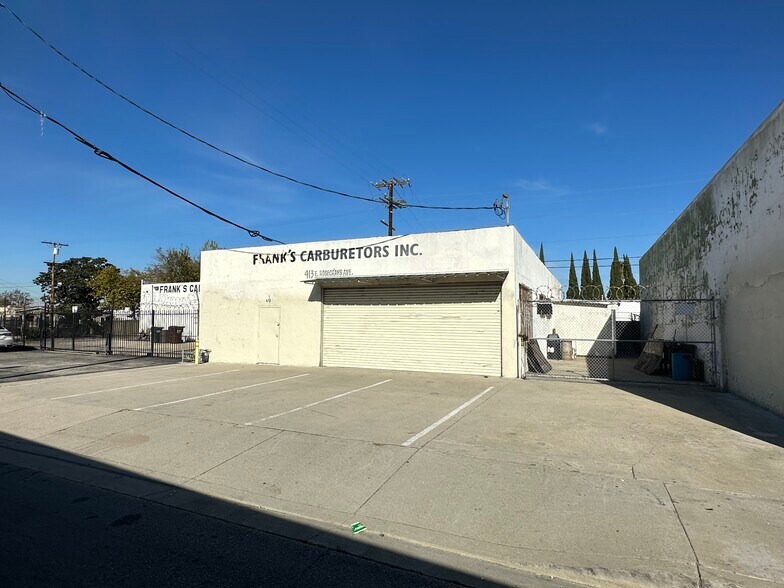 413 E Rosecrans Ave, Compton, CA for sale - Building Photo - Image 1 of 8