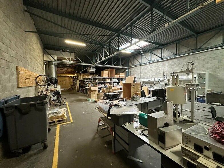 Light Industrial in Mundolsheim to rent - Interior Photo - Image 3 of 10