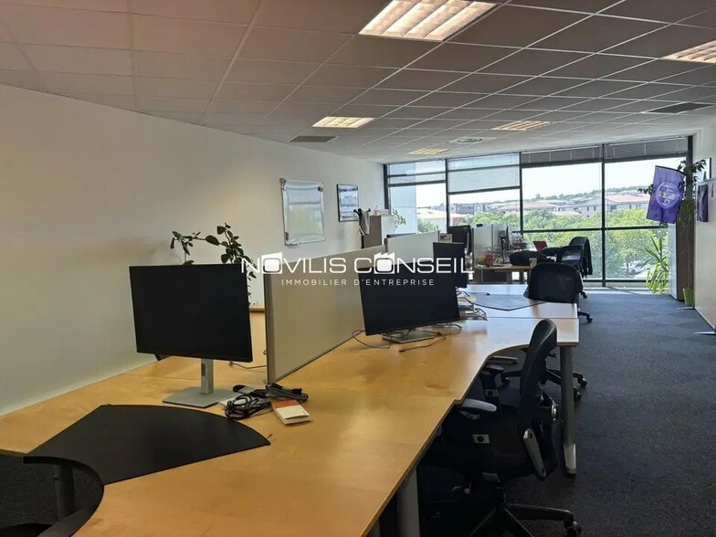 Office in Colomiers to rent - Building Photo - Image 1 of 14