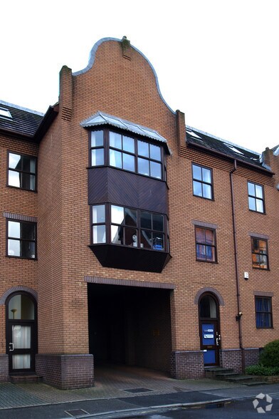 70-74 Norwich Ave W, Bournemouth for sale - Primary Photo - Image 1 of 1