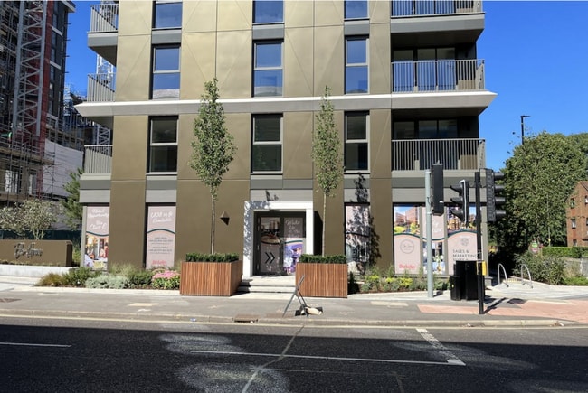 More details for 17-51 London Rd, Staines - Office, Retail to Rent