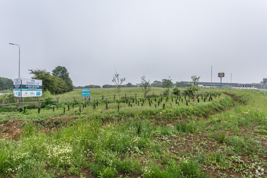 Northampton Rd, Rushden NN10 6YA UK