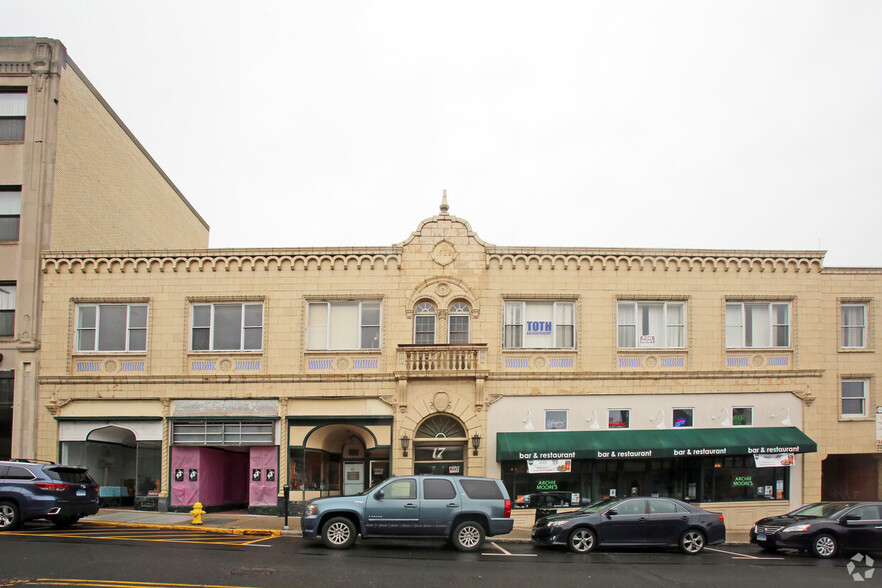 17-21 Elizabeth St, Derby, CT for sale - Building Photo - Image 1 of 30