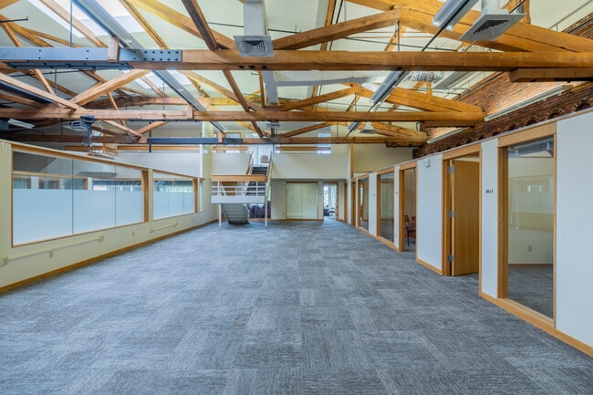 More details for 977-1001 Elm St, Manchester, NH - Office, Retail to Rent