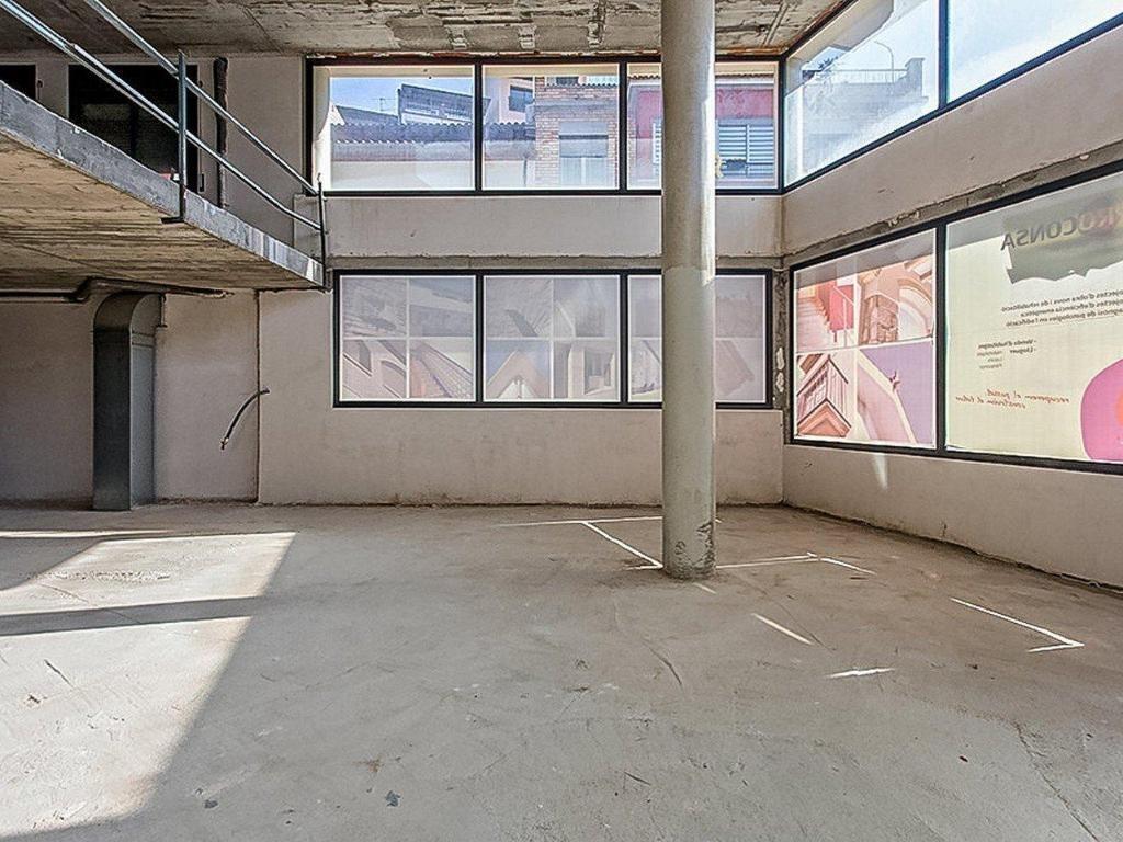 Sallent, BAR 08650 - Unit Pt 01 -  - Interior Photo - Image 1 of 11