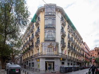 More details for Calle Del Pez, 6, Madrid - Retail for Rent