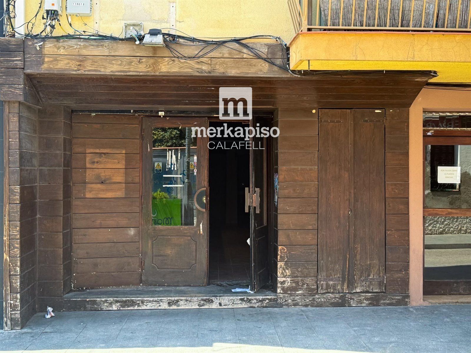 Retail in Calafell, Tarragona to rent Interior Photo- Image 1 of 15