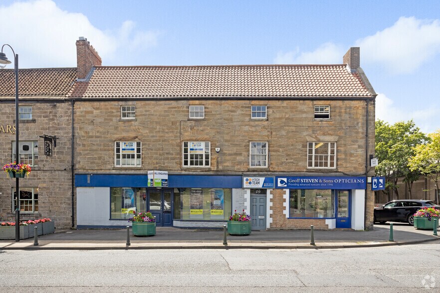 23-25 Main St, Ponteland to rent - Building Photo - Image 2 of 3