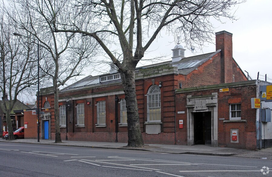 4-8 Creek Rd, London for sale - Primary Photo - Image 1 of 1