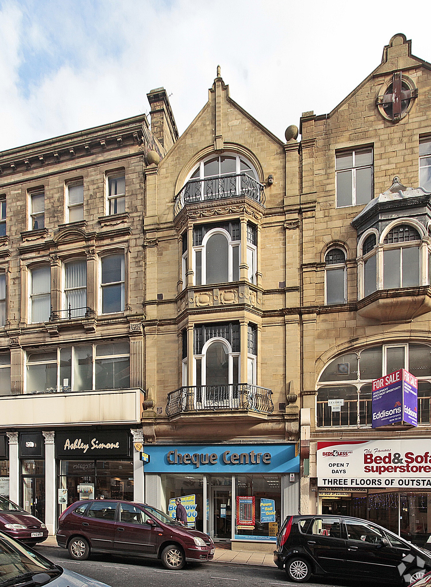 48 Darley St, Bradford to rent Primary Photo- Image 1 of 5