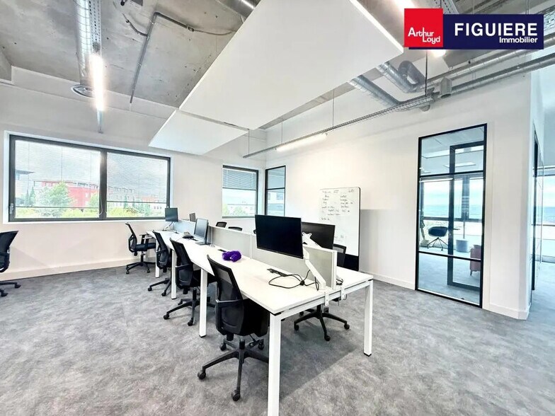 Office in Aix-en-Provence to rent - Building Photo - Image 2 of 24