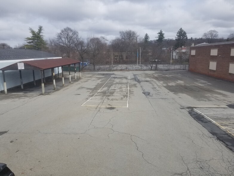 337 Mill St, Poughkeepsie, NY to rent - Building Photo - Image 3 of 4