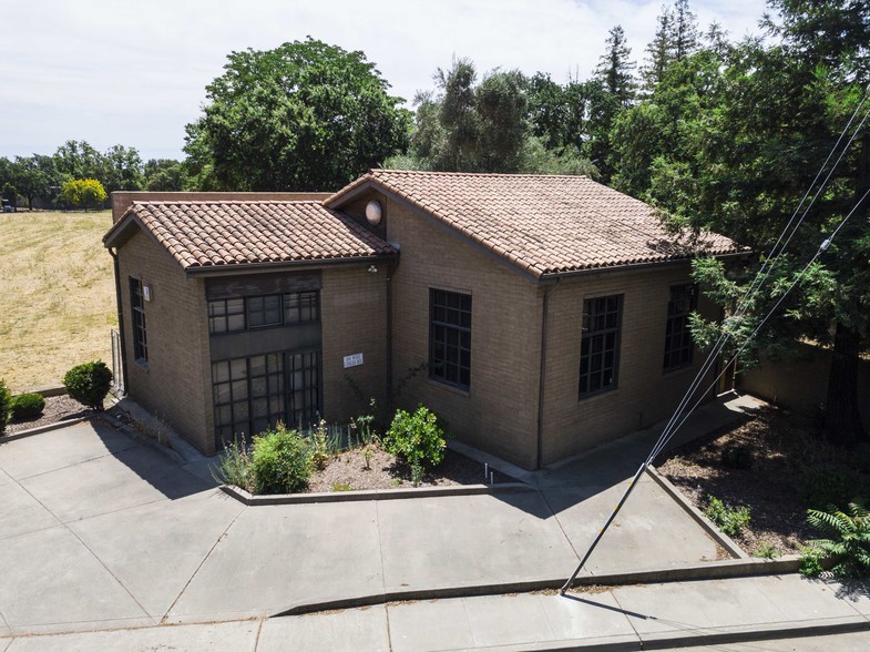 1100 W Chiles Rd, Davis, CA for rent - Building Photo - Image 3 of 26