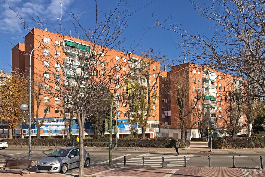 Calle Carlos Arniches, 2, Móstoles, Madrid for sale - Primary Photo - Image 1 of 3